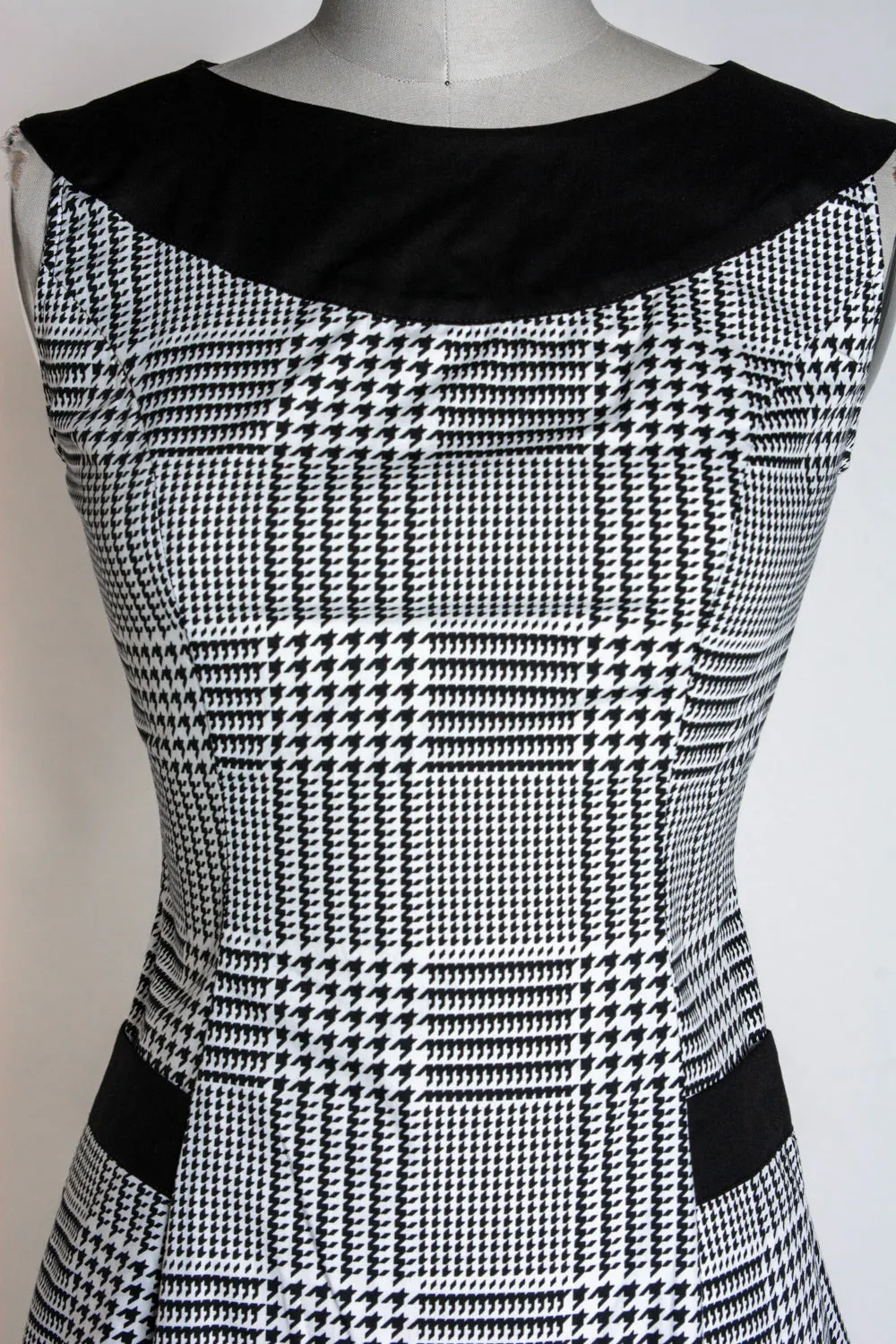 Doreen Dress- Houndstooth Plaid
