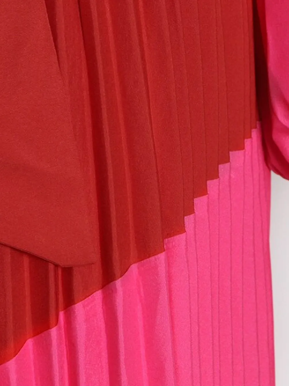 GAES Off The Shoulder Pleated Maxi Dress