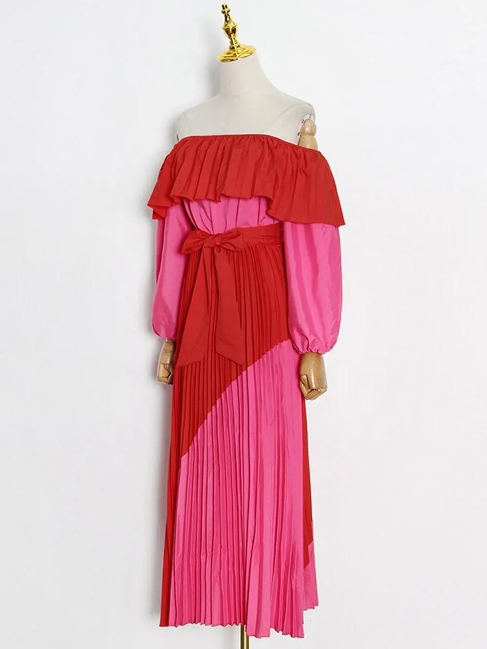 GAES Off The Shoulder Pleated Maxi Dress