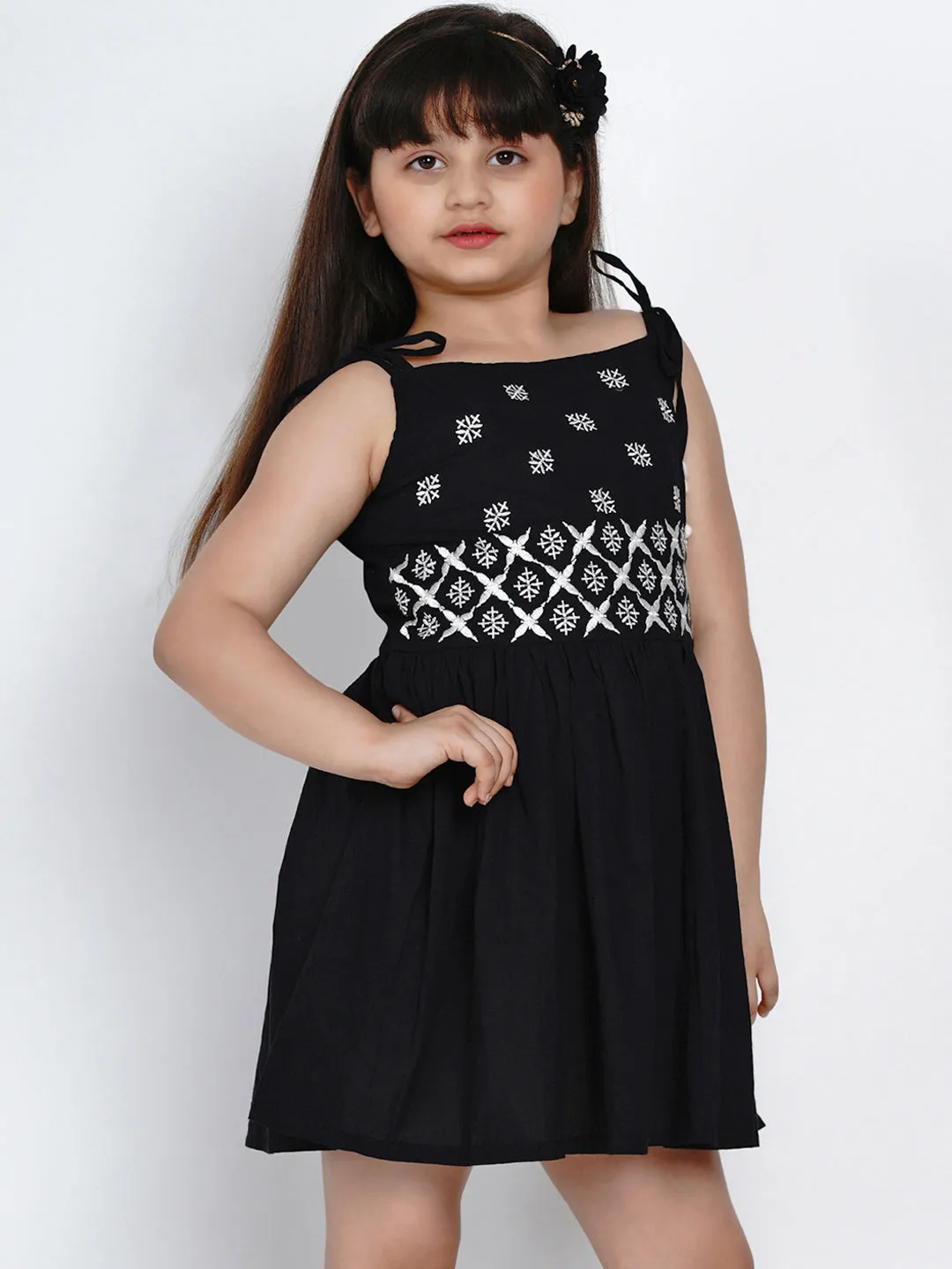Jashvi Girls Black & White Embroidered A-Line Dress