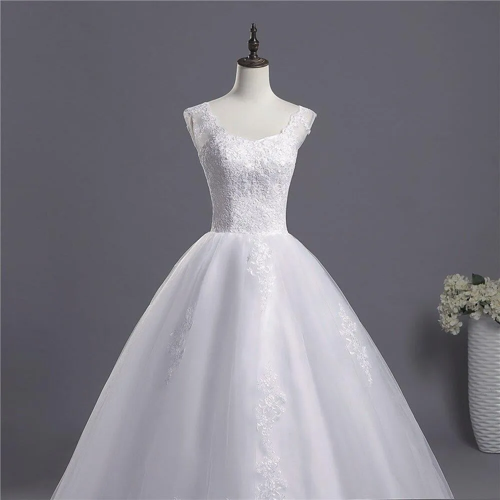 Sexy A-Line Lace Wedding Dress Romantic Backless Bridal Dress