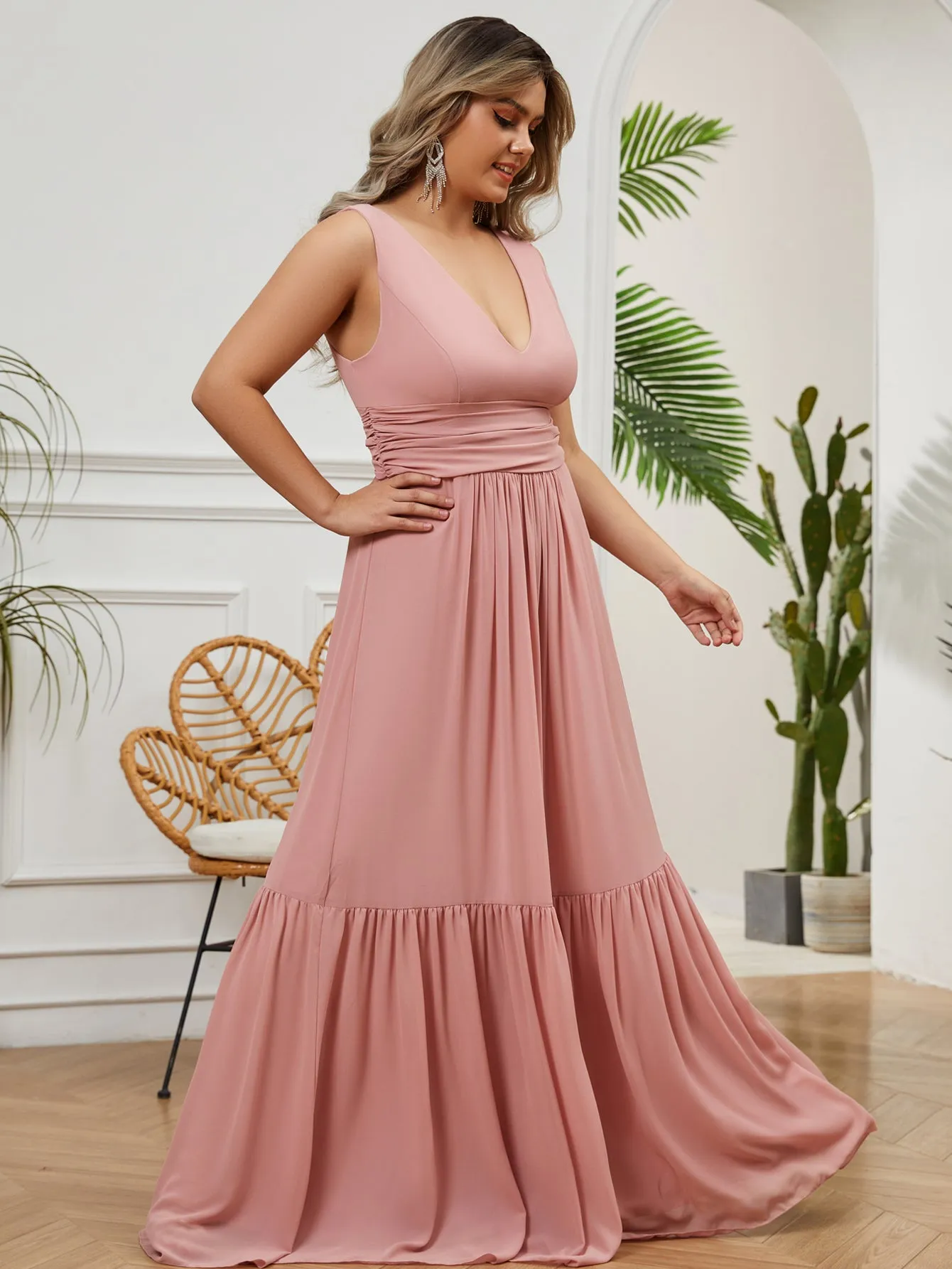 Women Plus Size V-neck Sleeveless Chiffon Long Formal Bridesmaid Dresses