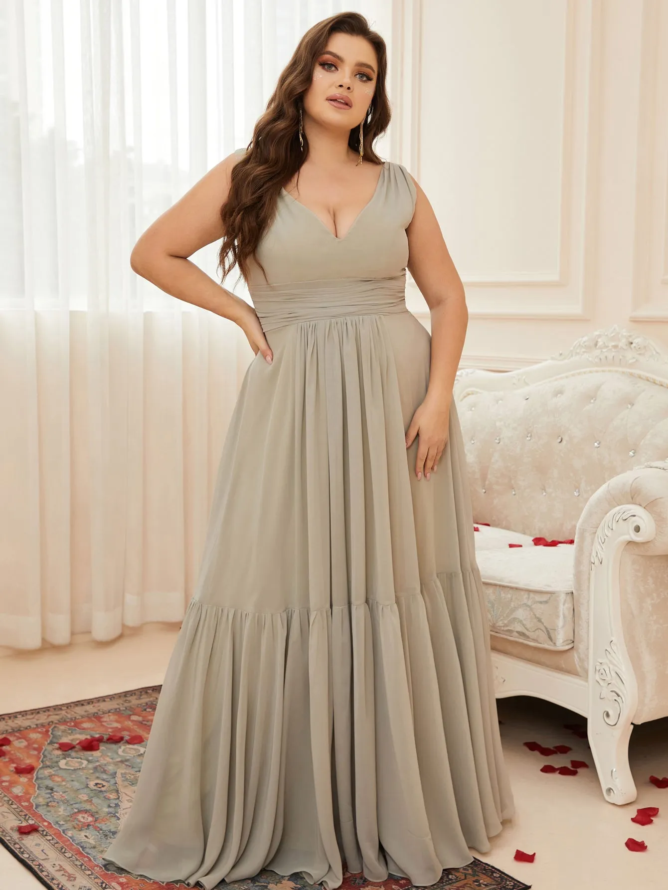 Women Plus Size V-neck Sleeveless Chiffon Long Formal Bridesmaid Dresses